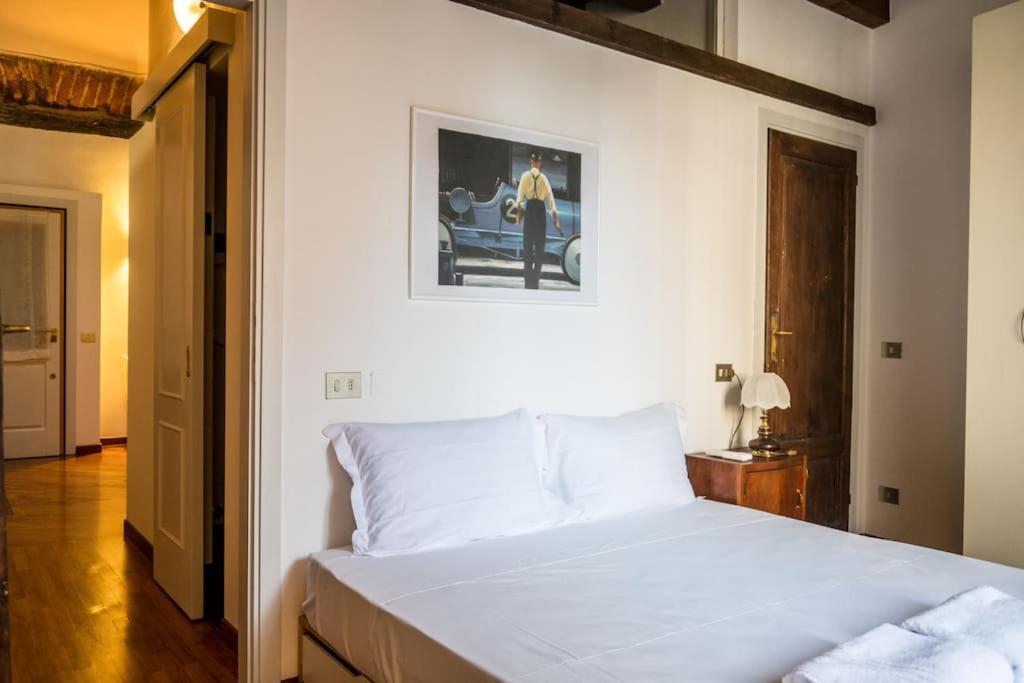 Wonderful Two Floors Apartment Milaan Buitenkant foto