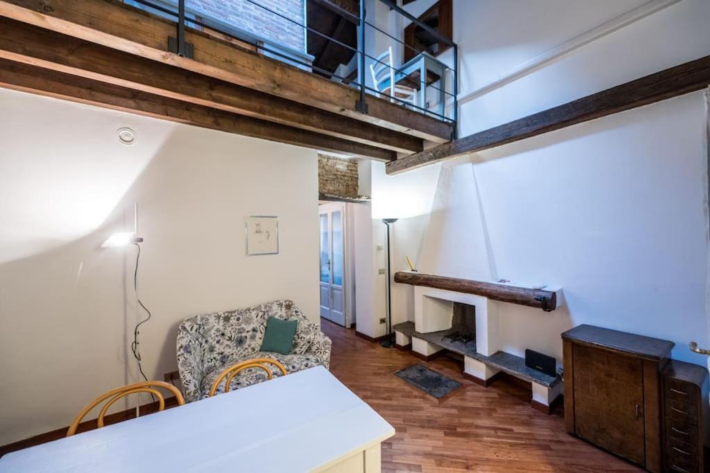 Wonderful Two Floors Apartment Milaan Buitenkant foto
