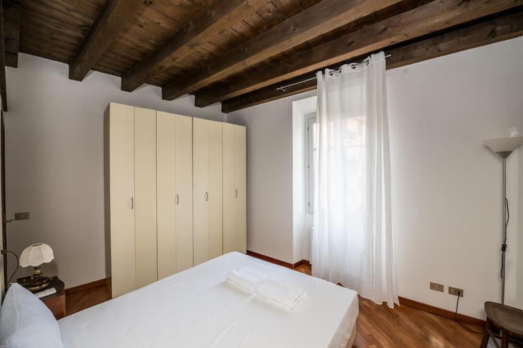 Wonderful Two Floors Apartment Milaan Buitenkant foto