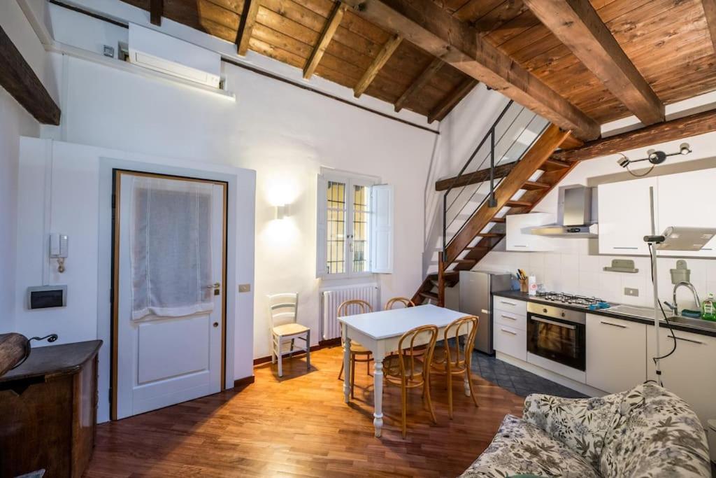 Wonderful Two Floors Apartment Milaan Buitenkant foto