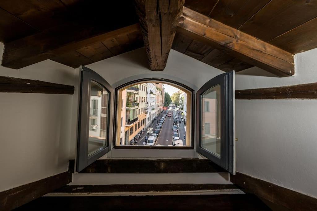 Wonderful Two Floors Apartment Milaan Buitenkant foto