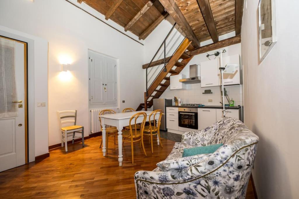 Wonderful Two Floors Apartment Milaan Buitenkant foto