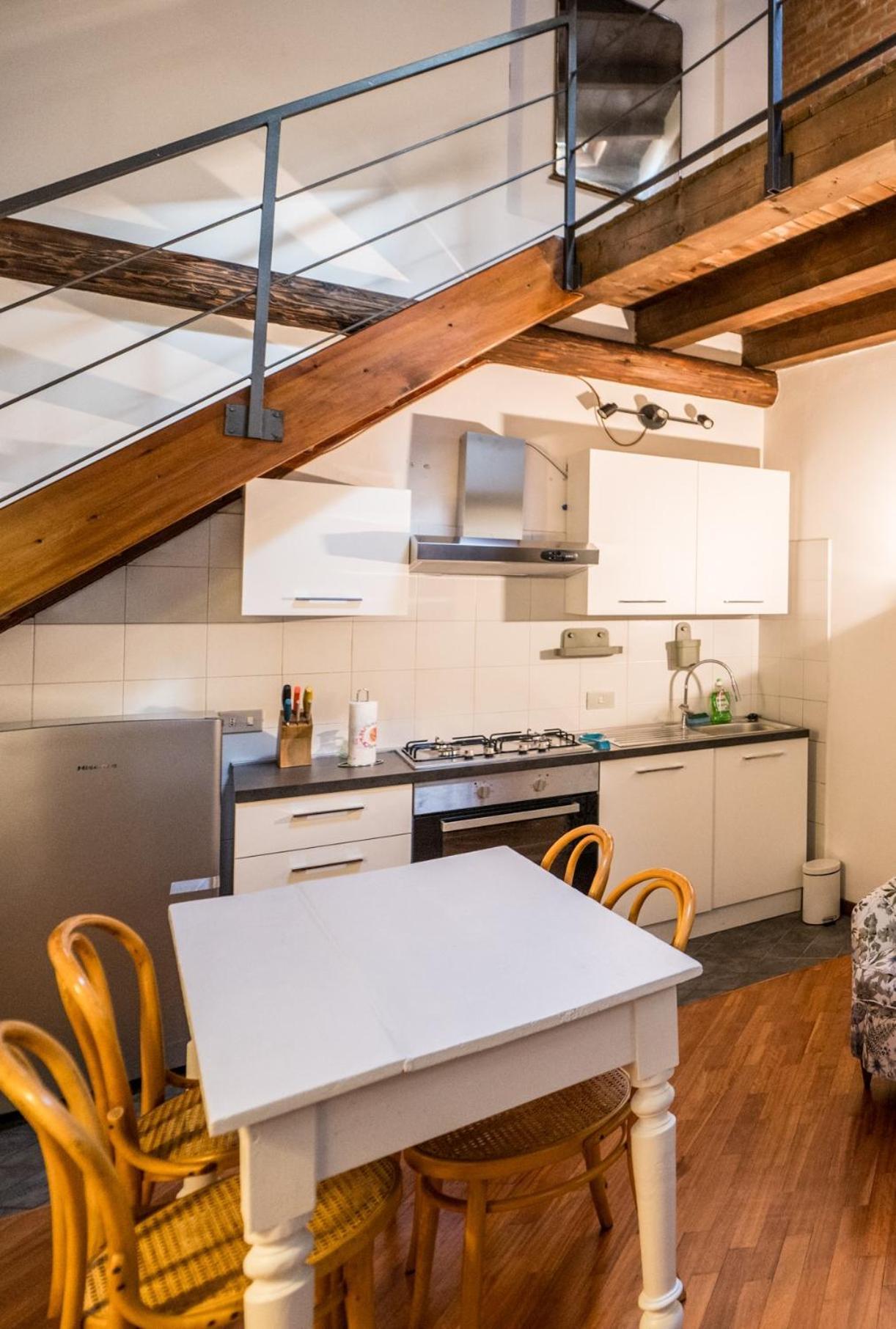 Wonderful Two Floors Apartment Milaan Buitenkant foto